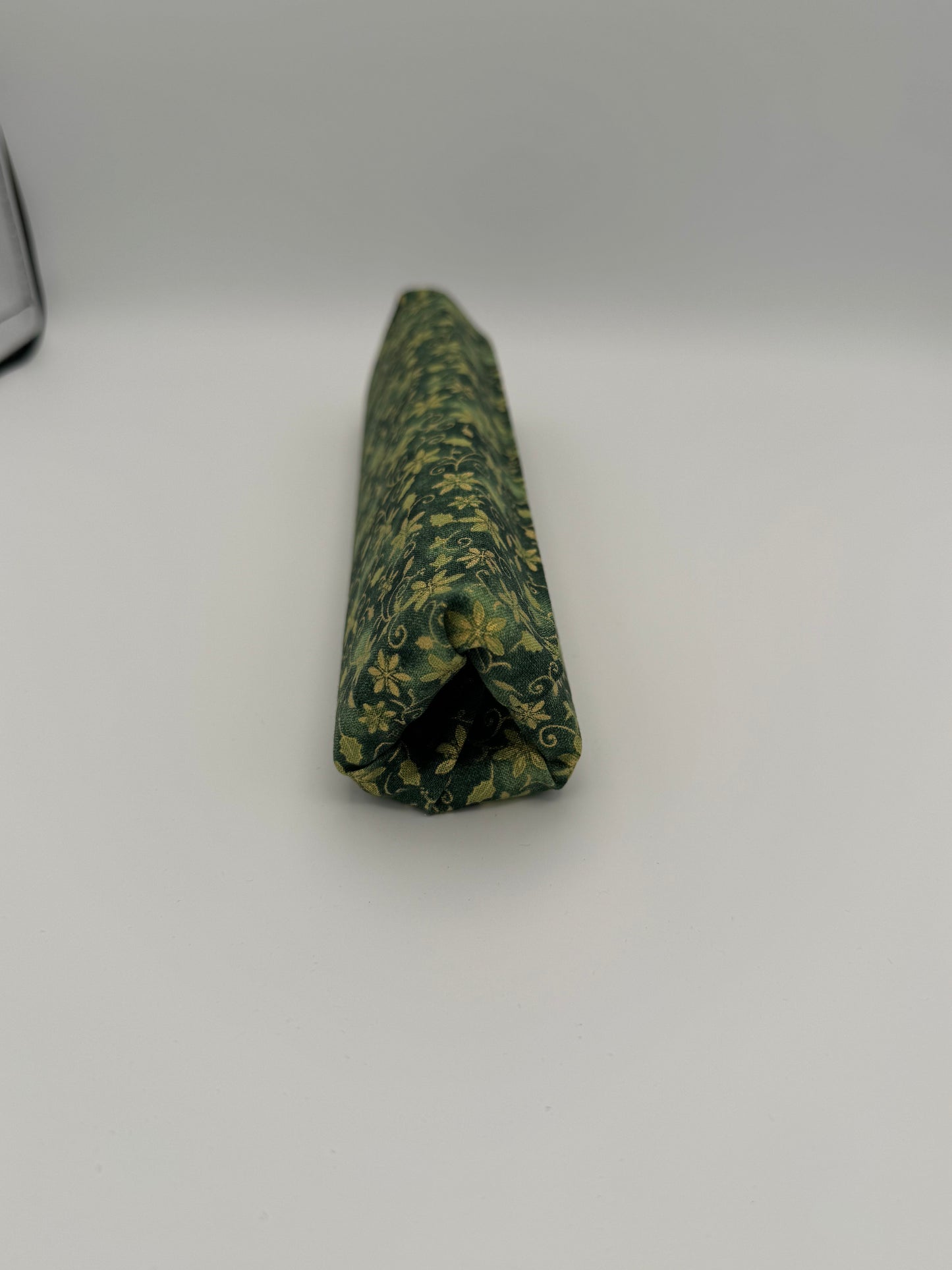 Green and Gold Christmas Florals Floss Prism